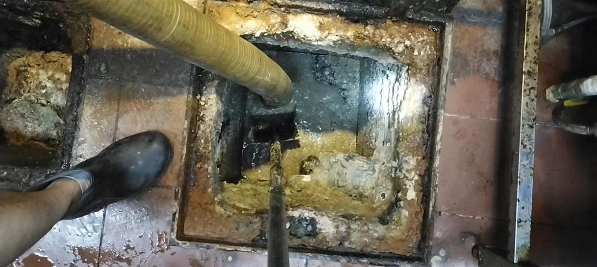 寻乌污水池清理一般都有毒气，怎么预防中毒呢？